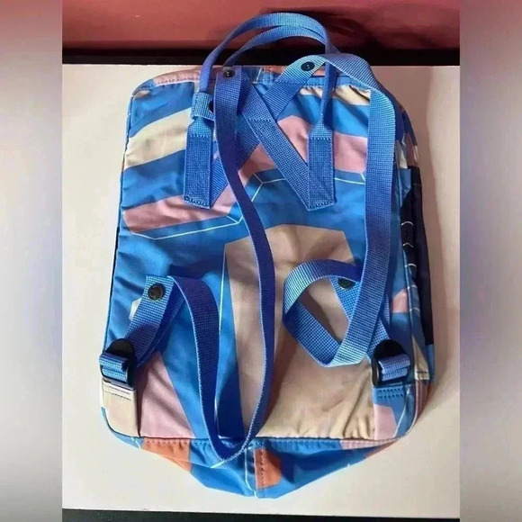 Fjällräven Kanken Art Backpack Ocean Surface Landscape RARE - Picture 7 of 7